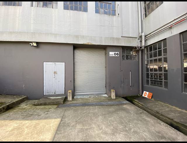 1,548M² WAREHOUSE TO LET IN NEW GERMANY